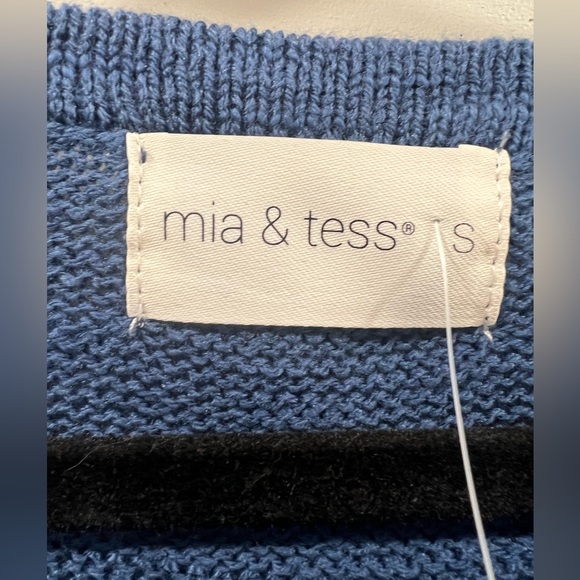 Boat Babe Crew Neck Saying Sweater in Navy - Picture 5 of 6